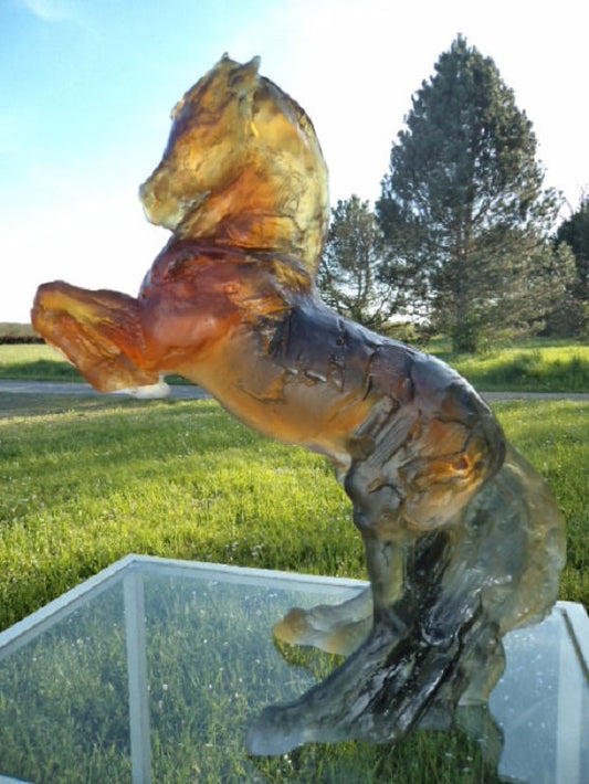 Une élégante tête de cheval en cristal signée par Daum de Nancy France - En vente sur France Une élégante tête de cheval en cristal signée par Daum de Nancy France - En vente sur France