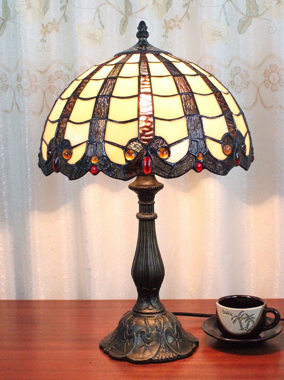 Lampe style Tiffany diam.30                           réf.30.210