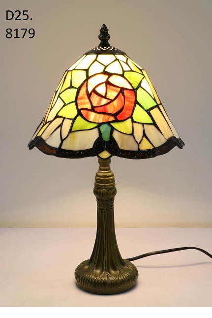lampe style Tiffany diam.25 réf.25.8179